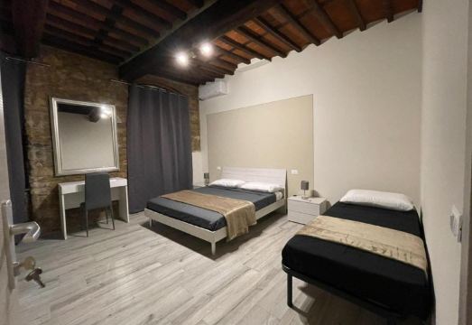 Rent Room Iacopo Hotel Overview