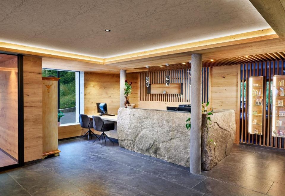 Naturhotel Die Waldruhe Gmbh Hotel Overview