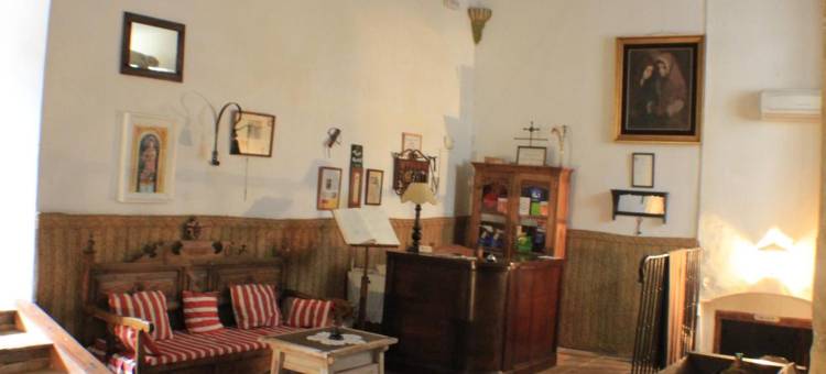 加尔西纳洛伯爵宫民宿(Casa Palacio Conde de Garcinarro)图片