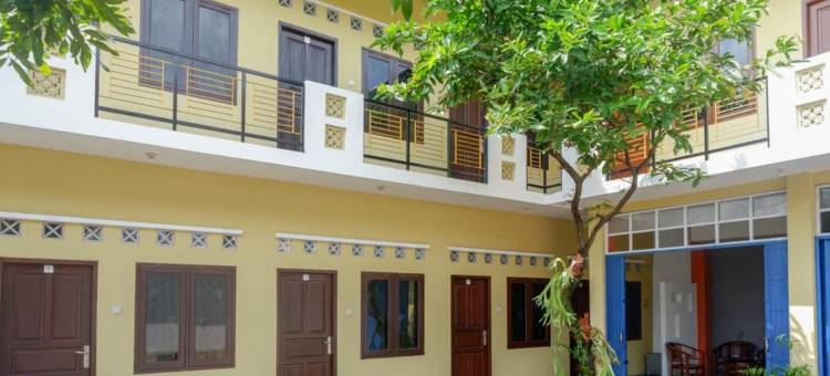 红多兹伊斯兰酒店-近三宝垄克拉皮亚克收费站出口(RedDoorz Syariah Near Exit Tol Krapyak Semarang)图片