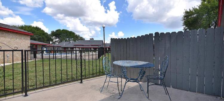 美洲最佳价值旅馆洛哈特(Americas Best Value Inn Lockhart TX)图片