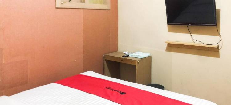 红门酒店-靠近西洛阿姆卡拉瓦奇医院(RedDoorz Near RS Siloam Karawaci)图片