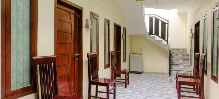 祖尔菲娜民宿 - 伊斯兰教法 - 红门酒店集团(Zulfina Homestay Syariah Mitra RedDoorz)图片