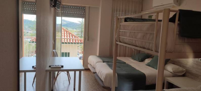 加拉马尔旅馆(Hostal Garamar)图片