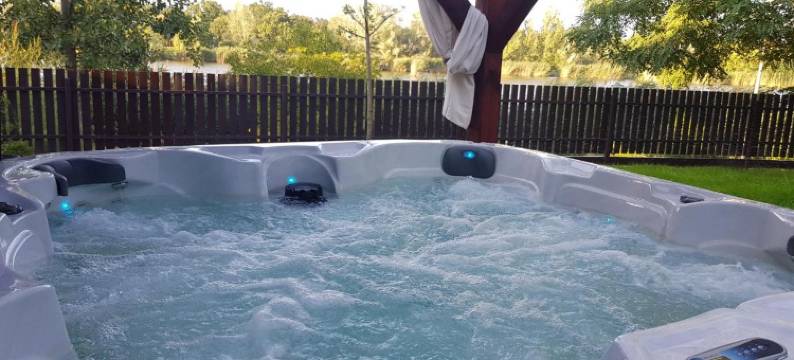 To uti Vendeghaz图片