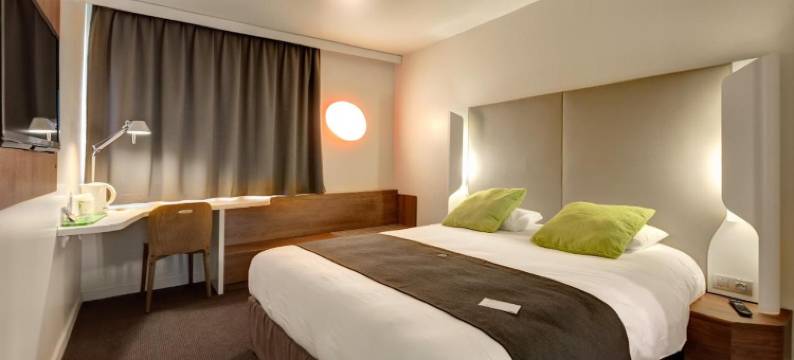 拉罗什续尔雍中心火车站康铂酒店(Campanile PRIME - La Roche Sur Yon Centre Gare)图片