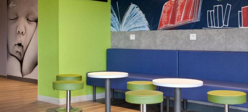 宜必思快捷酒店克莱蒙费朗北里永(Ibis Budget Clermont Ferrand Nord Riom)图片