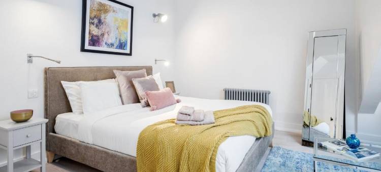 伦敦考文特花园圣马丁巷库拉(Kula London - Covent Garden St Martin's Lane)图片