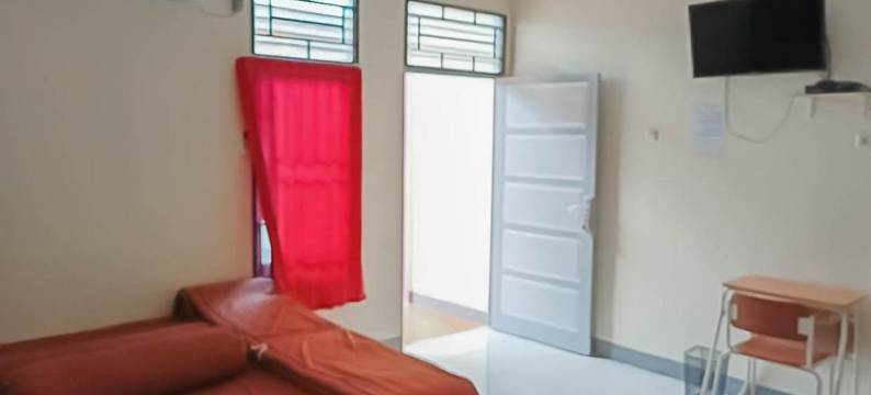 Verisha Mitra 红门酒店(Homestay Verisha Mitra RedDoorz)图片