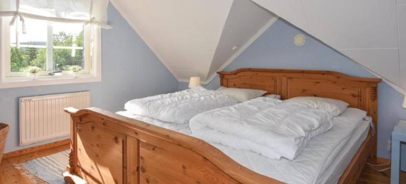 蒙克达尔32度假屋(Awesome Home in Munkedal with Wifi)图片