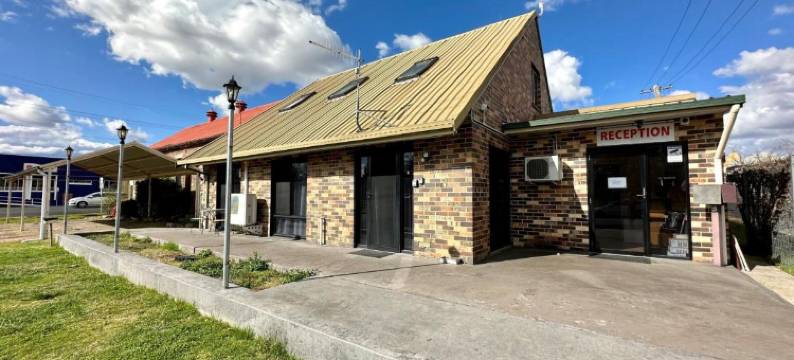 公园上的查尔斯沃思(Charlesworth on the Park)图片