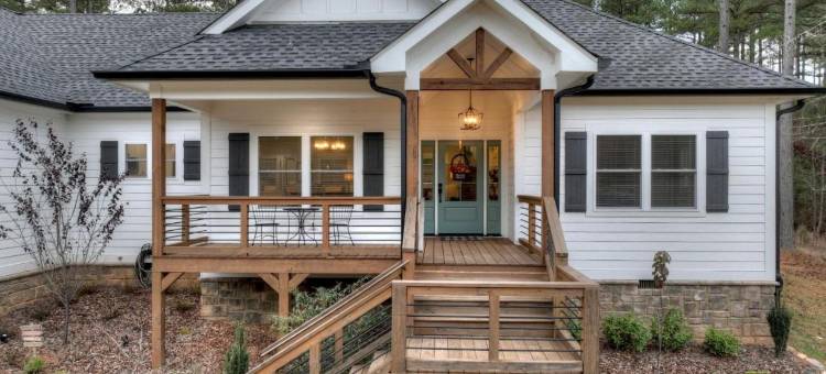 Amazing Grace Brand New Listing Peaceful Wooded Views Comforts of Home and Modern Interiors图片