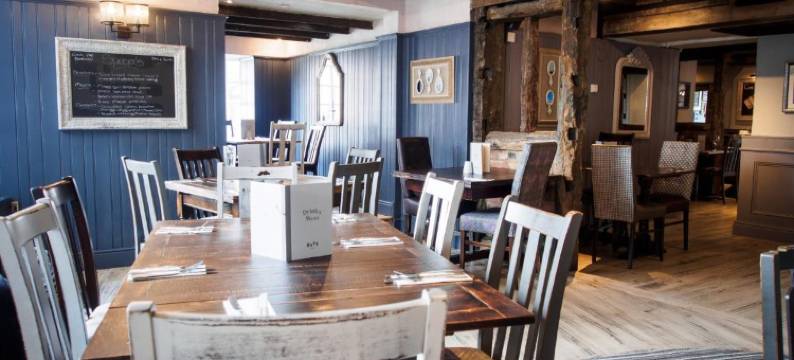 特拉福德酒店 - 格林国王旅馆(De Trafford Arms by Chef & Brewer Collection)图片