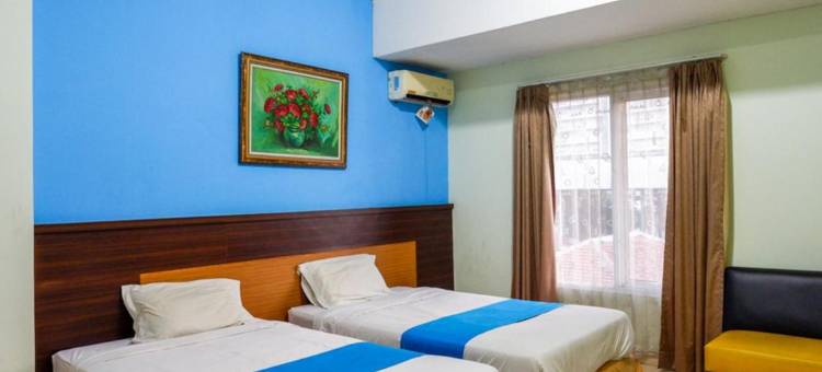 Pineapple Mansion Solo Mitra RedDoorz Near RS Jih Solo图片