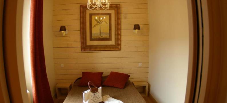 洛吉斯黑马酒店(Logis Hôtel le Cheval Noir)图片