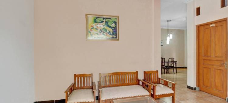 威斯玛CK酒店(Cozzy Residence Wisma CK Kebumen)图片