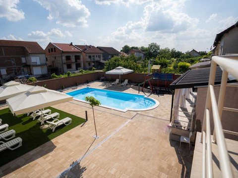 柏瑟杜纳瓦旅馆