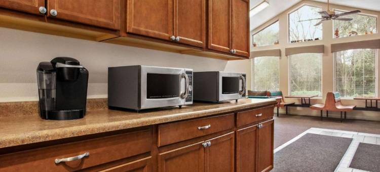 Travelodge by Wyndham Guernsey图片