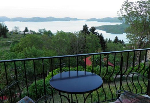 Guesthouse Mitsiopoulou Hotel Overview