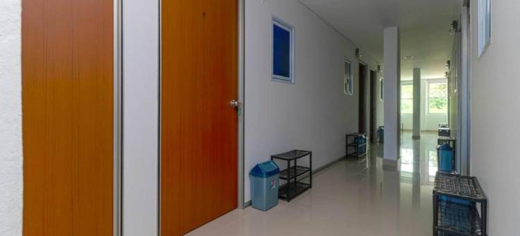 科普里购物中心红多兹Plus酒店(RedDoorz Plus Near Kepri Mall)图片