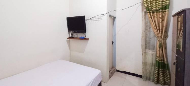 OYO 90942 科斯特伊斯兰帕南酒店(Panam House Syariah RedPartner)图片