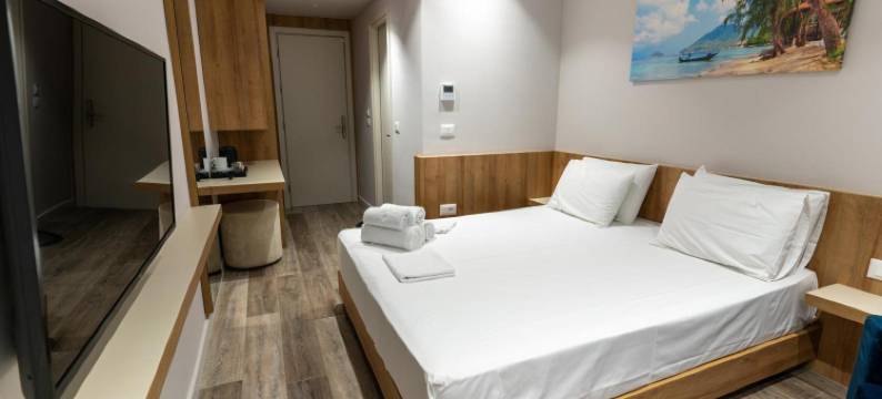 塔泰妮雅酒店(Titania Hotel)图片