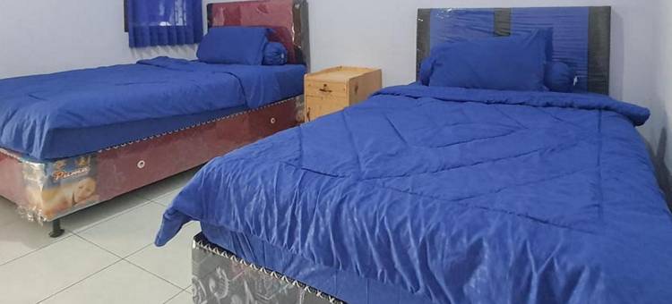 Angrumba Family Homestay Near Rsud Caruban Mitra RedDoorz图片