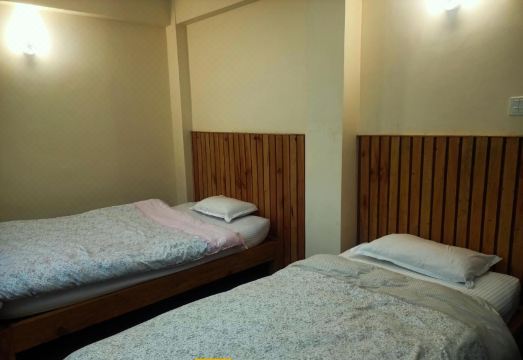 Nirvana Kuti Hotel Overview