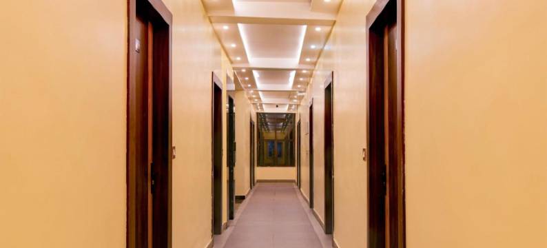 Townhouse Oak Bulbuli Neer图片