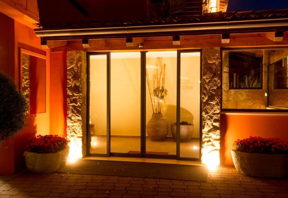 Hotel la Gardenia & Villa Oleandra Hotel Overview