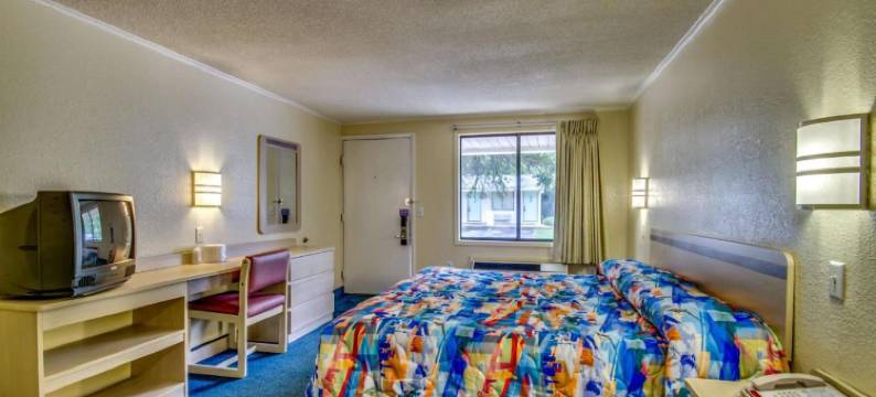 圣约瑟夫6号汽车旅馆(Motel 6 Saint Joseph, MO)图片
