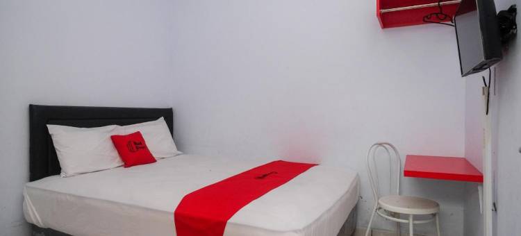 红门酒店-拉邦安班达拉萨姆拉图兰吉马纳多(RedDoorz at Lapangan Bandara Sam Ratulangi Manado)图片