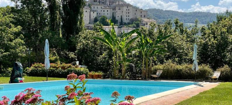 圣瓦伦蒂诺堡(Borgo San Valentino)图片