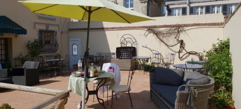 拉图尔·杜洛伊旅馆(Chateau la Tour du Roy)图片