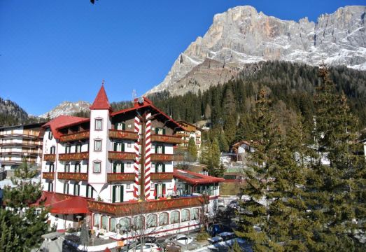 Hotel Regina Hotel Overview