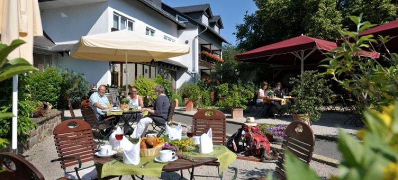 兰迪伊尔酒店比肯霍夫餐厅(Landidyll Hotel Restaurant Birkenhof)图片