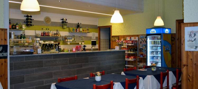坎波多尔奇诺露营酒店(Campodolcino Camping)图片