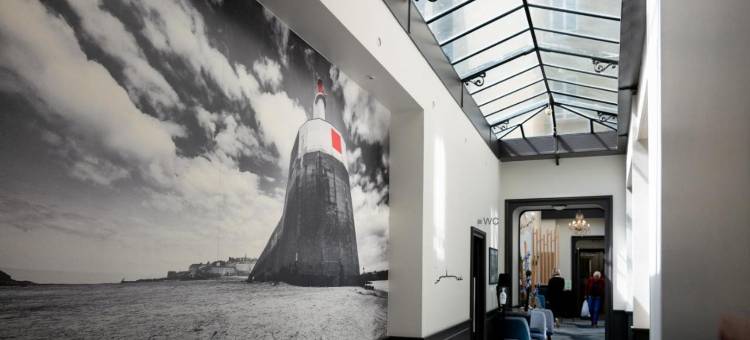 宇宙酒店(Hotel de l Univers)图片