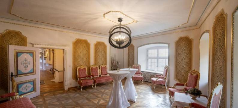 雷本斯汀布格酒店(Burg Rabenstein)图片