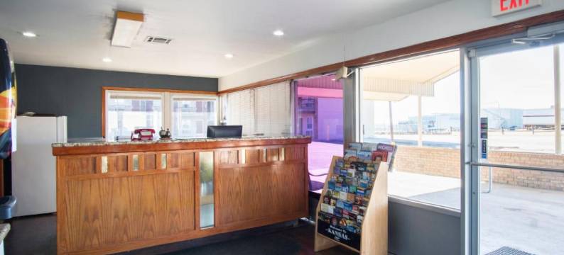 妮恩德尔斯旅馆及套房(Nendels Inn & Suites Dodge City Airport)图片