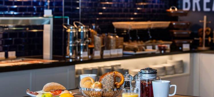 斯图加特市中心普瑞米尔酒店(Premier Inn Stuttgart City Center Hotel)图片