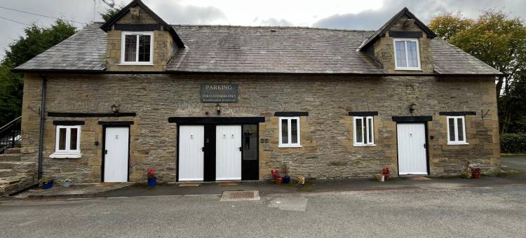 The Bateman Arms AKA The Coach house Inn图片