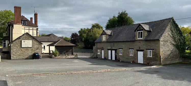 The Bateman Arms AKA The Coach house Inn图片