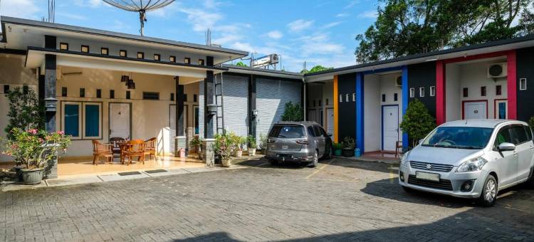 红多兹伊斯兰酒店-近阿伦阿伦克布门(RedDoorz Syariah Near Alun Alun Kebumen)图片