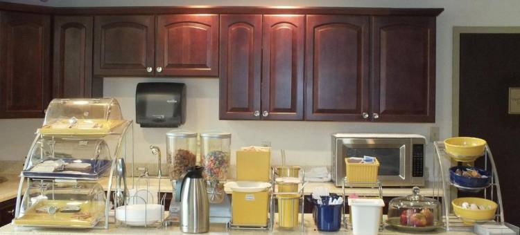 印第安纳波利斯戴斯酒店-69号州际公路旁(Days Inn by Wyndham Indianapolis Northeast)图片