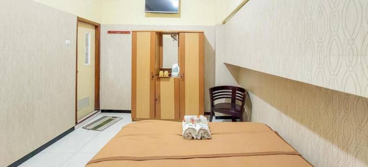 Hotel Shinta 2 Near Alun Alun Kertosono Mitra RedDoorz图片