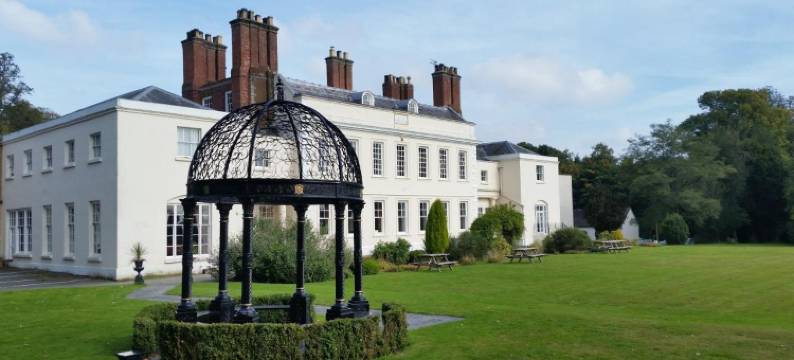 霍顿霍尔酒店(Haughton Hall Hotel & Leisure Club)图片