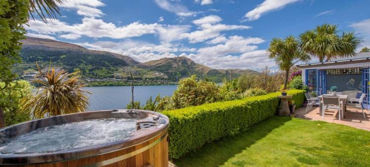 Sunny Lakeview Villa图片