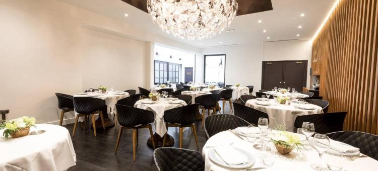 Logis hôtel-Restaurant Des Bourbons et Brasserie Pub 47图片