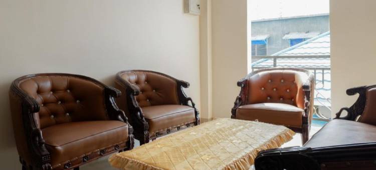 红多兹酒店-近帕卢千禧水上乐园(RedDoorz Near Millenium Waterpark Palu)图片